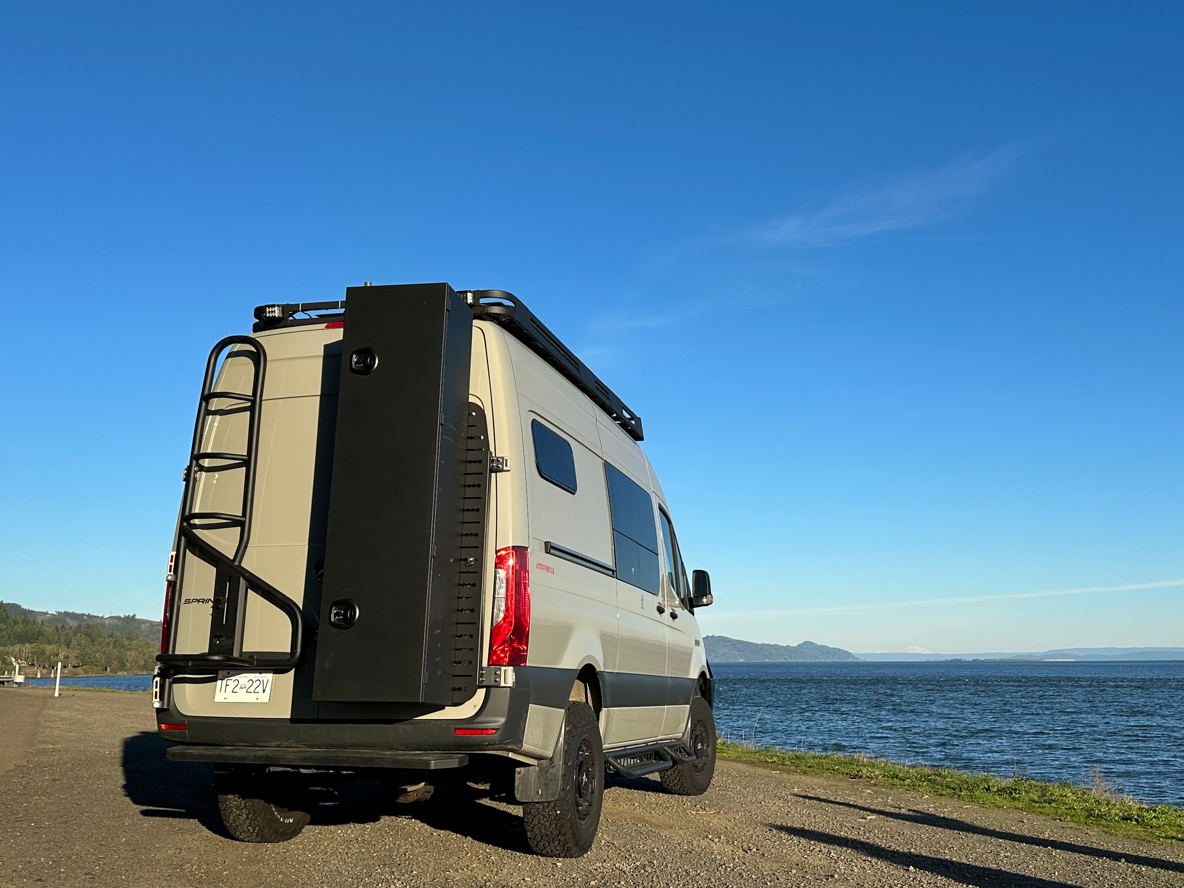 Tec Vanlife Modular Drop Down Running Boards for Sprinters