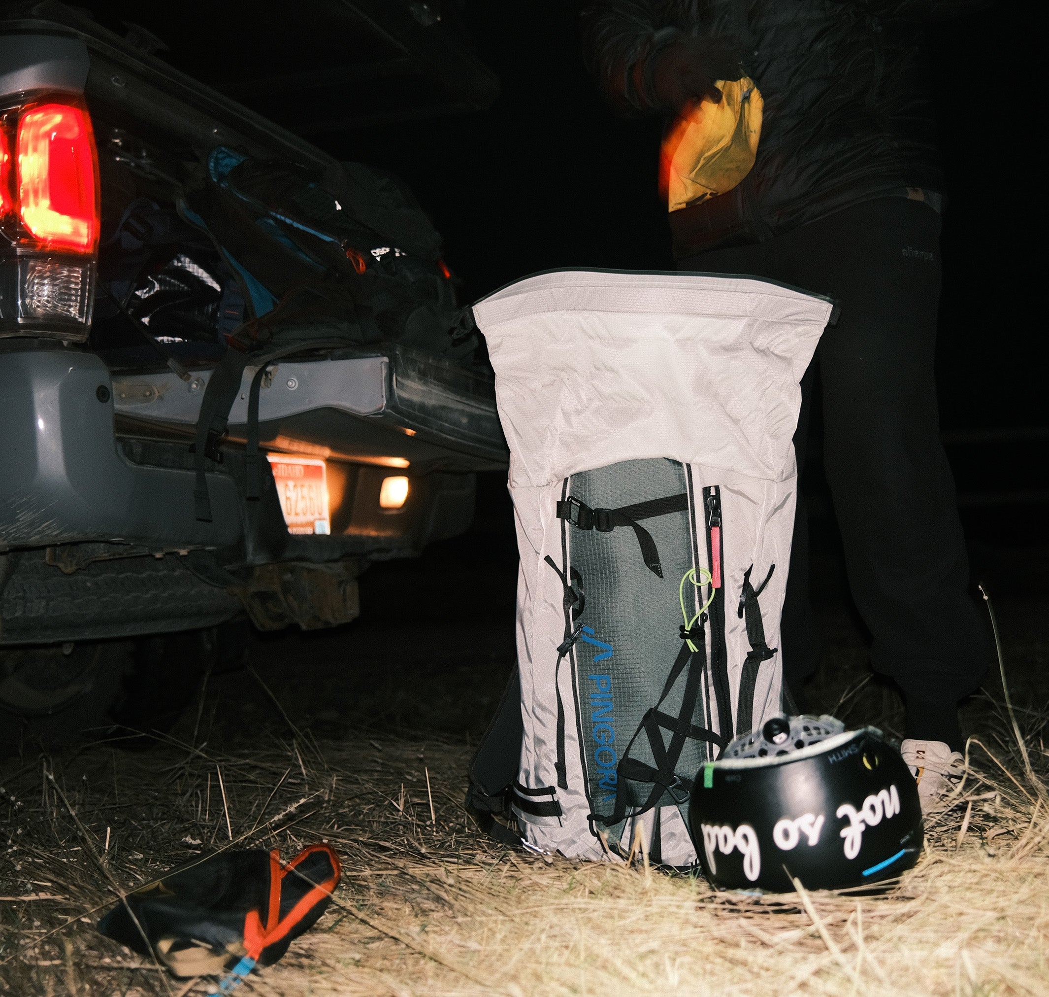 Pingora Vivid 27 Liter Backcountry Ski Pack