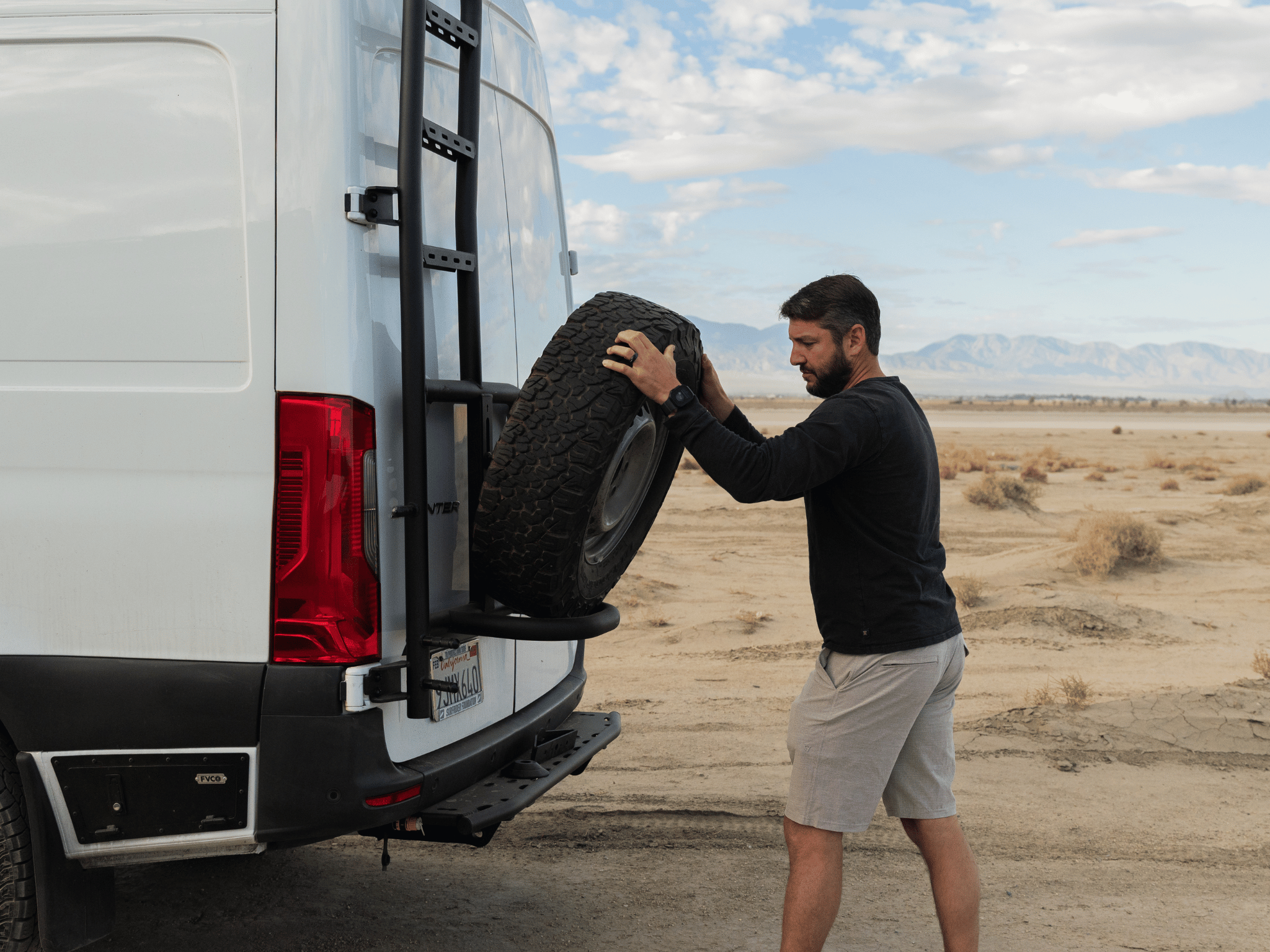 SPRINTER REAR TIRE CARRIER LADDER