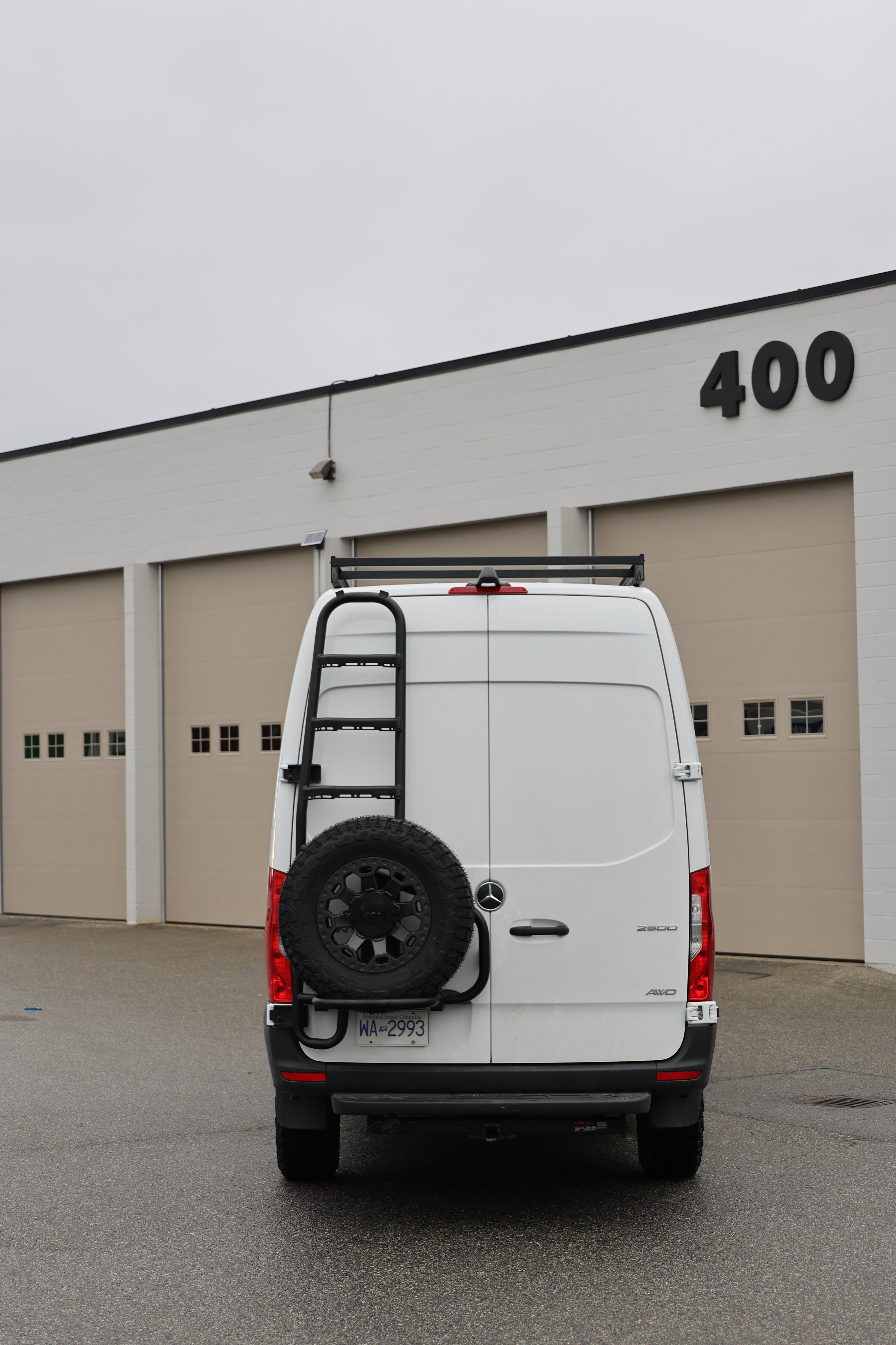 Sprinter Two-in-one Tire Ladder Carrier