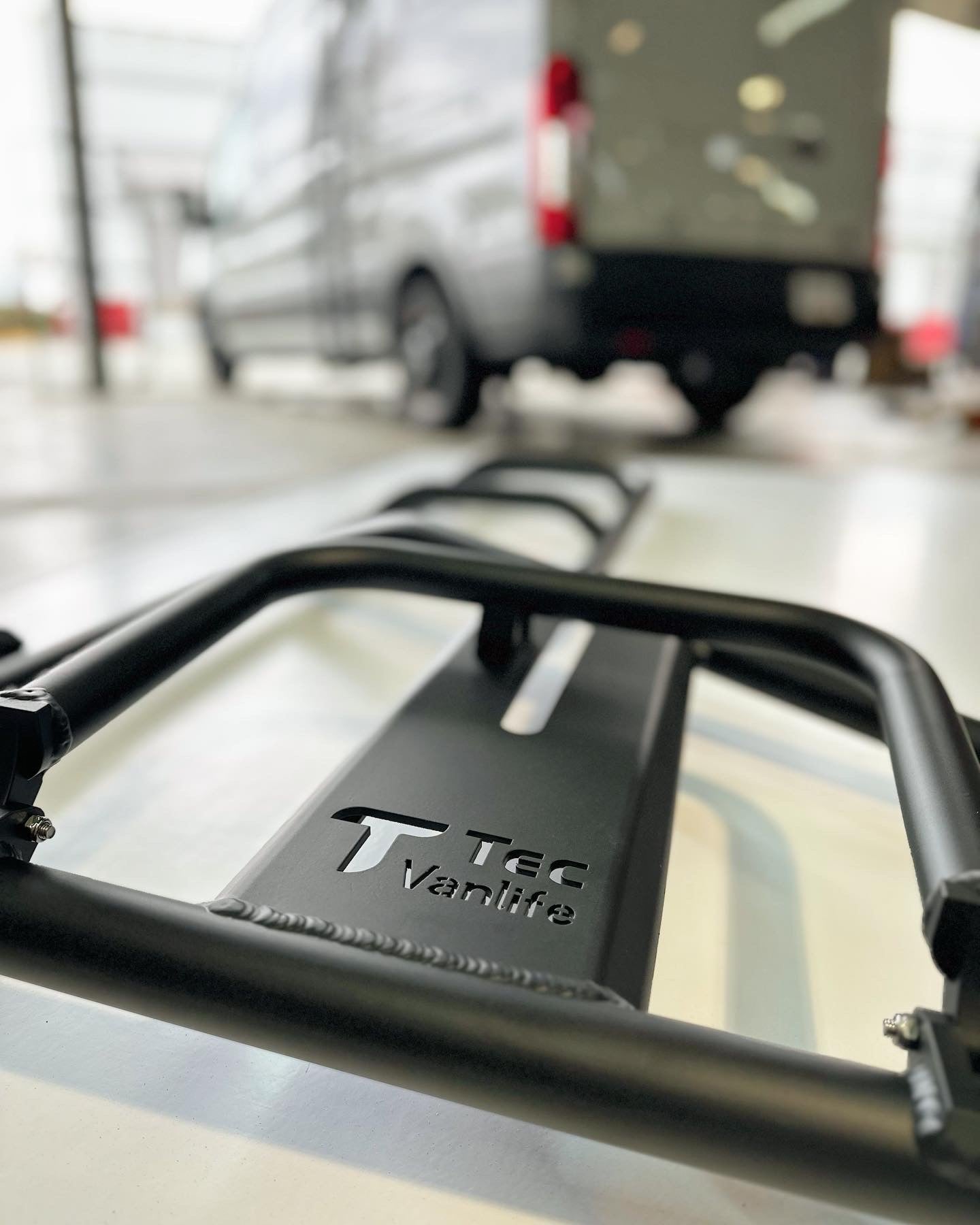 Ford Transit Two-in-One Tire Ladder Carrier 180° Door Hinge