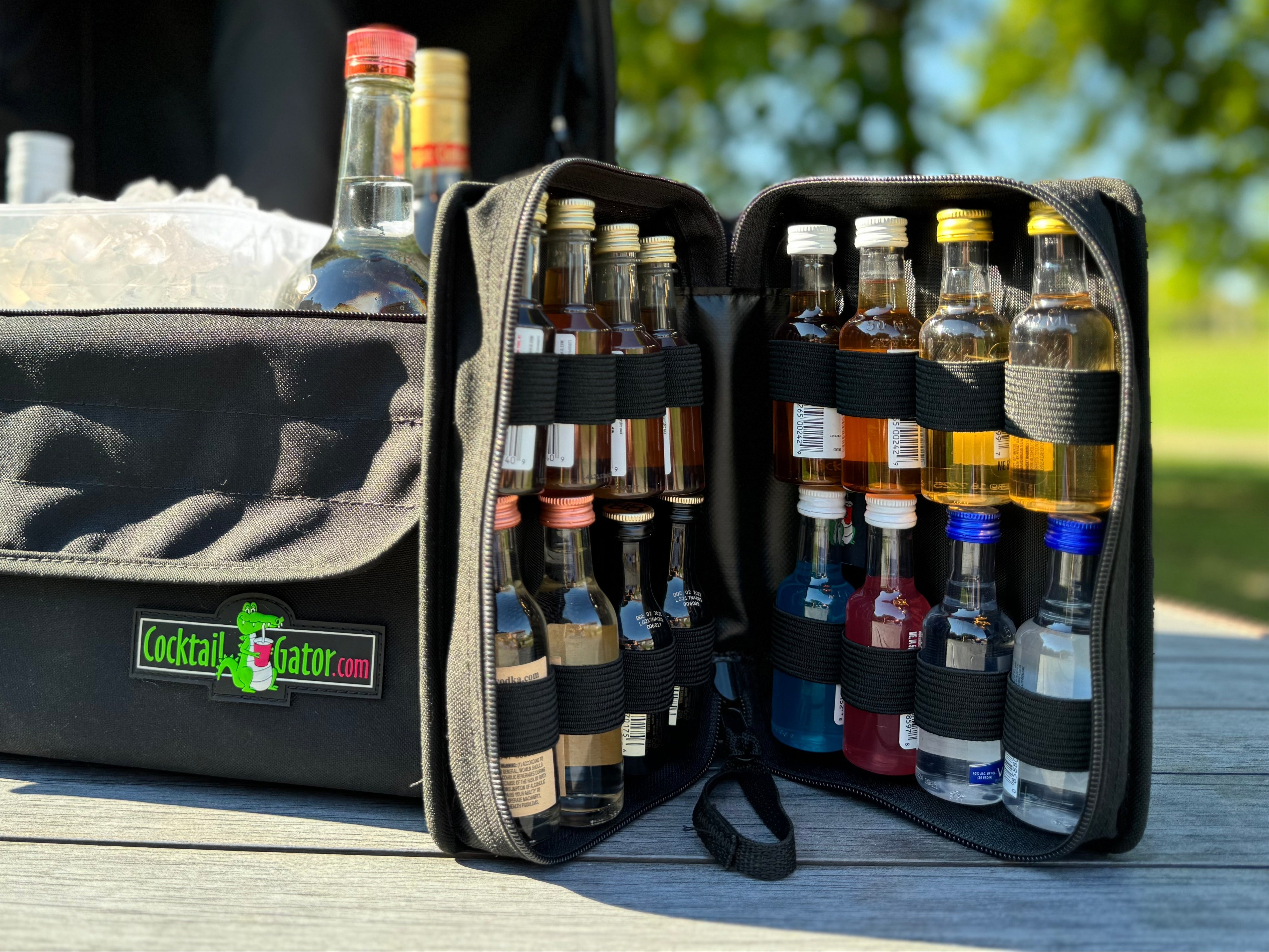 The Mini Bar - Portable Mini Shooter Case - Black