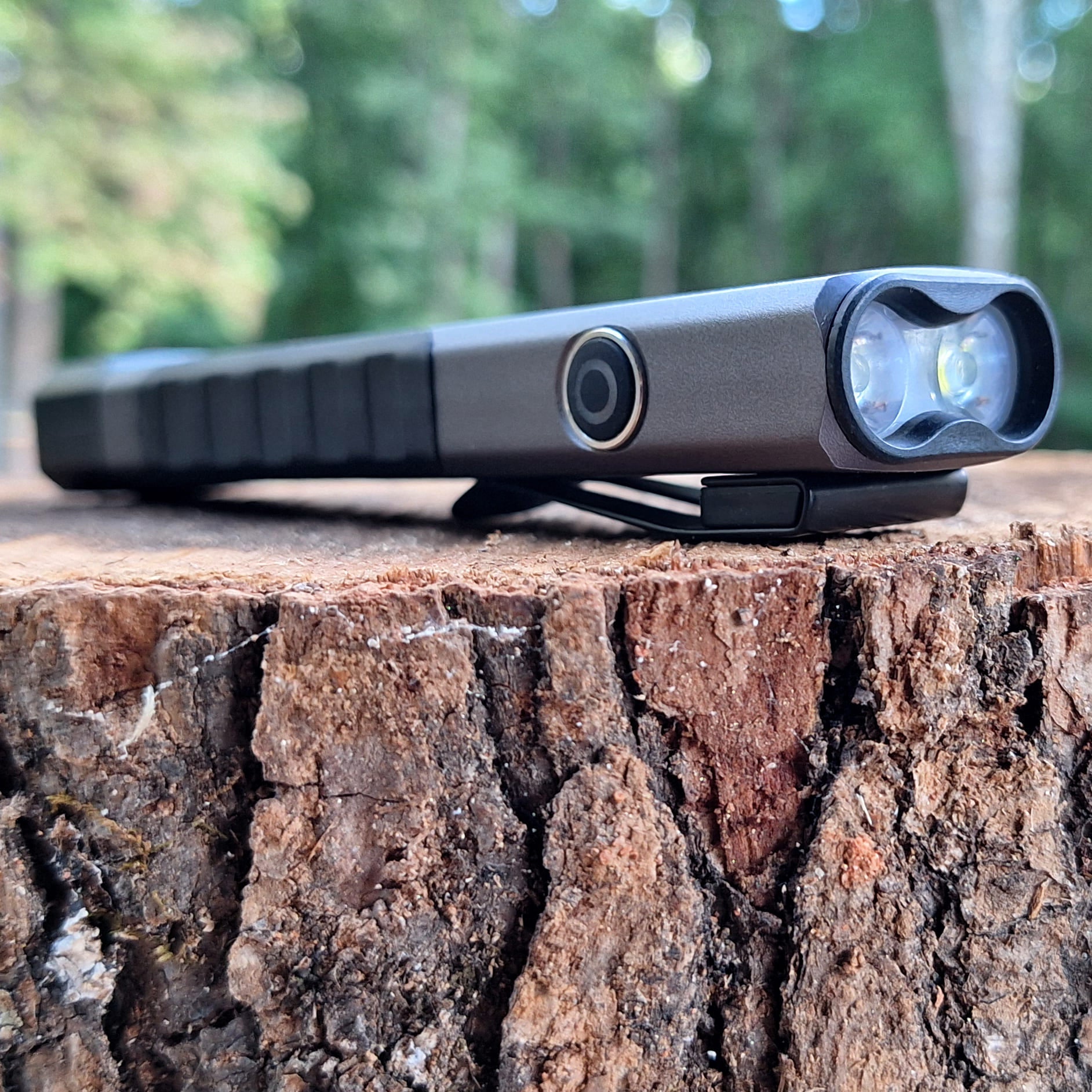 LP-EDC 5.0 Low Profile Everyday Carry Ultra-Thin Flashlight