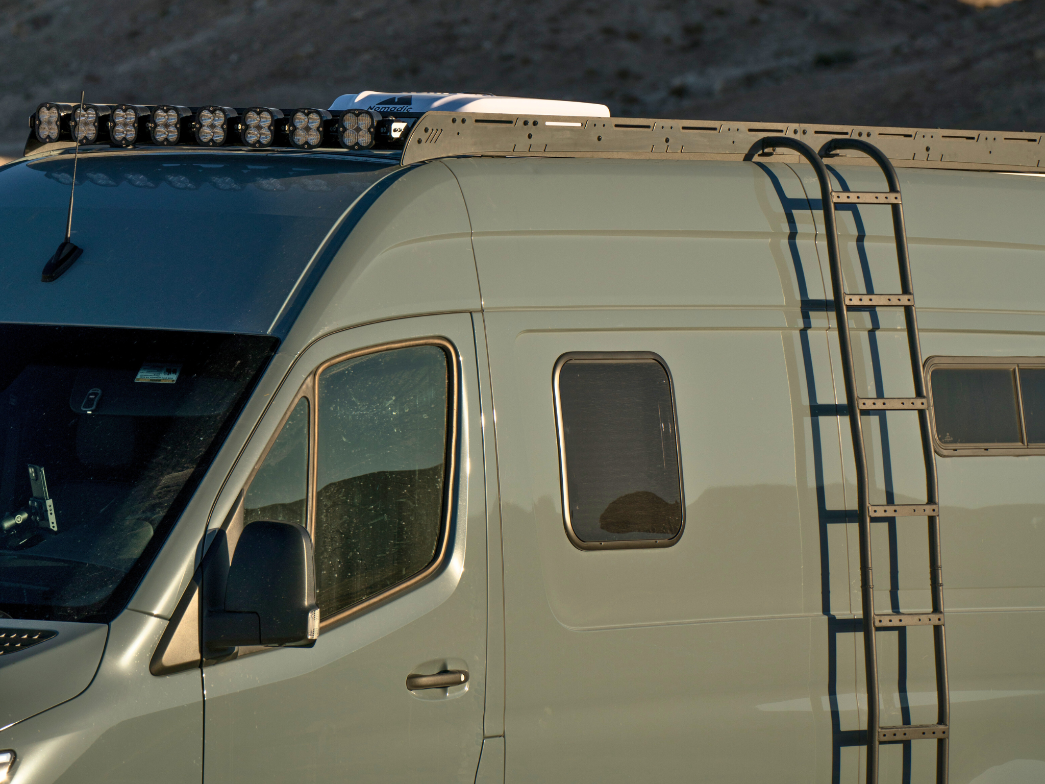 SPRINTER 144" HIGH ROOF STRATA ROOF RACK